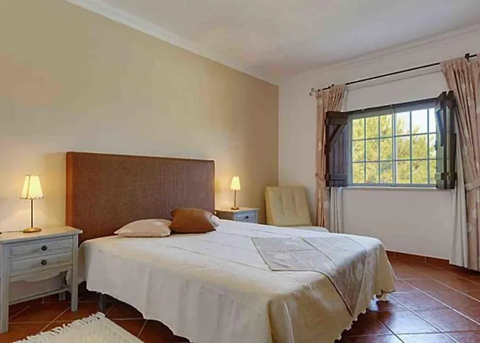 Monte Branco - Private Swimming Pool Villa